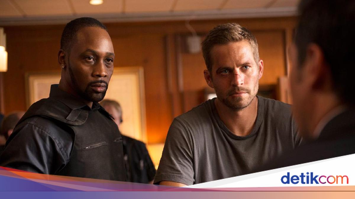 Aksi Paul Walker dalam film Brick Mansions