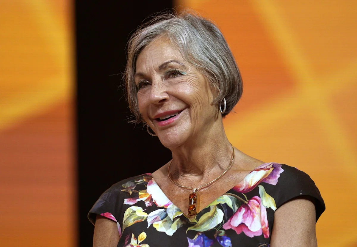 Alice Walton mendirikan sekolah kedokteran gratis dan memperluas investasi filantropi kesehatan