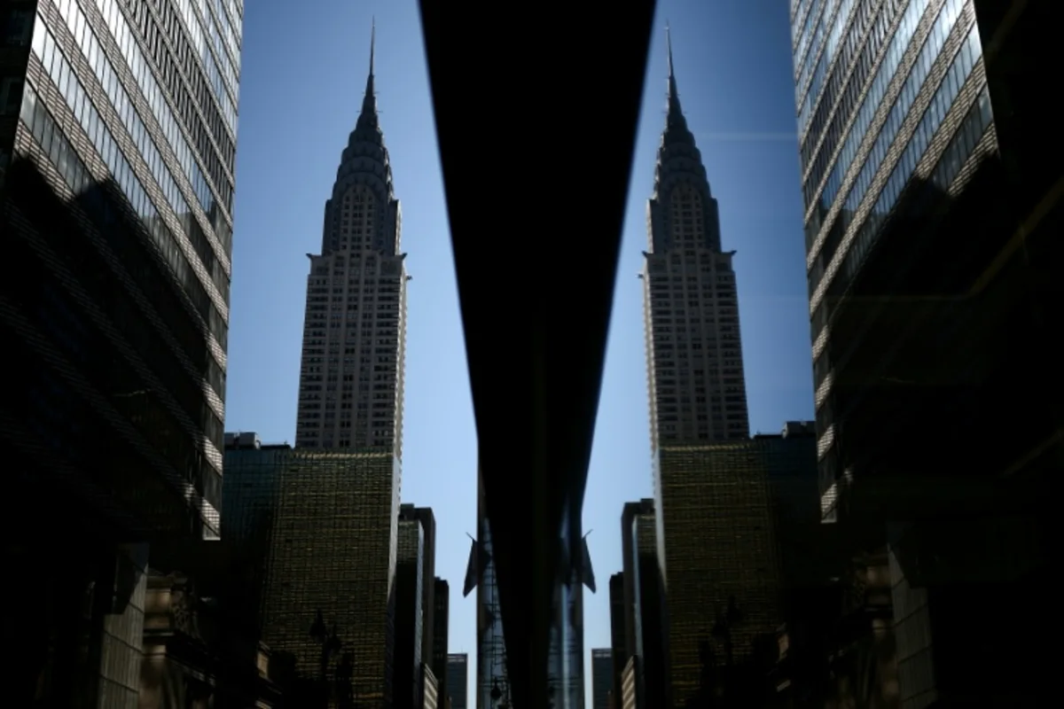 Gedung ikonik Chrysler Building di New York City yang akan direnovasi total oleh pemilik baru