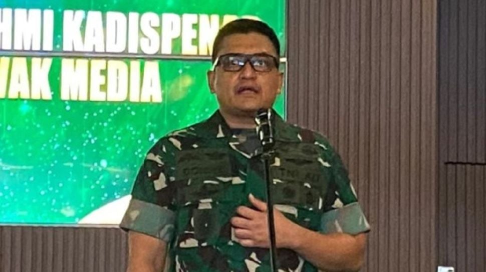 Ilustrasi penggerebekan sarang judi online di perumahan