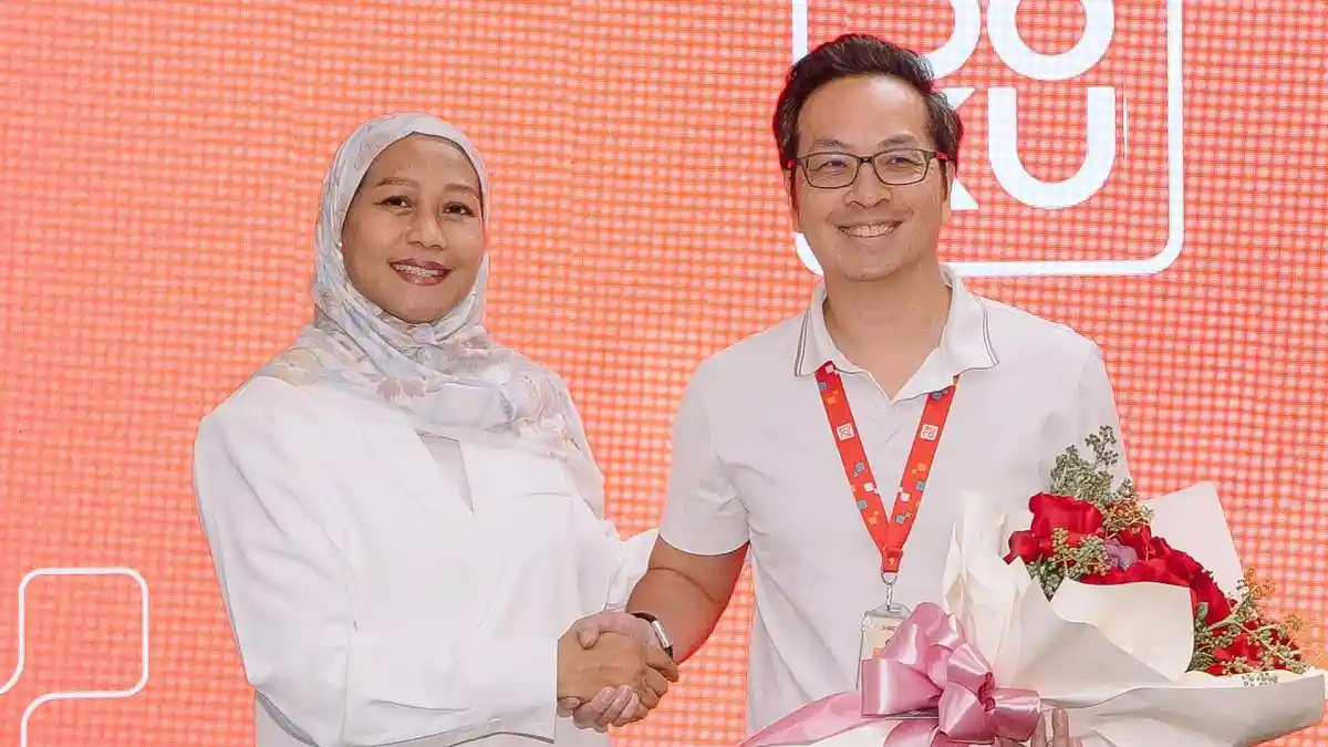 Ilustrasi transaksi pembayaran digital dan ekspansi bisnis fintech DOKU bersama Antom