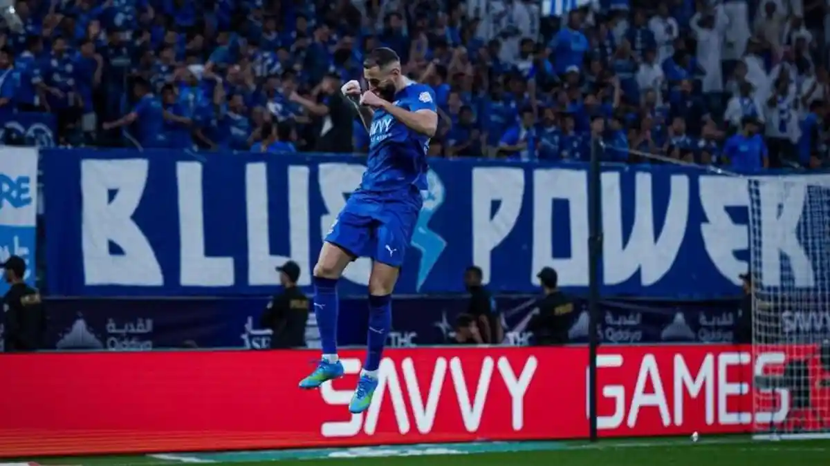 Karim Benzema penyerang bintang yang dikaitkan dengan Persib Bandung