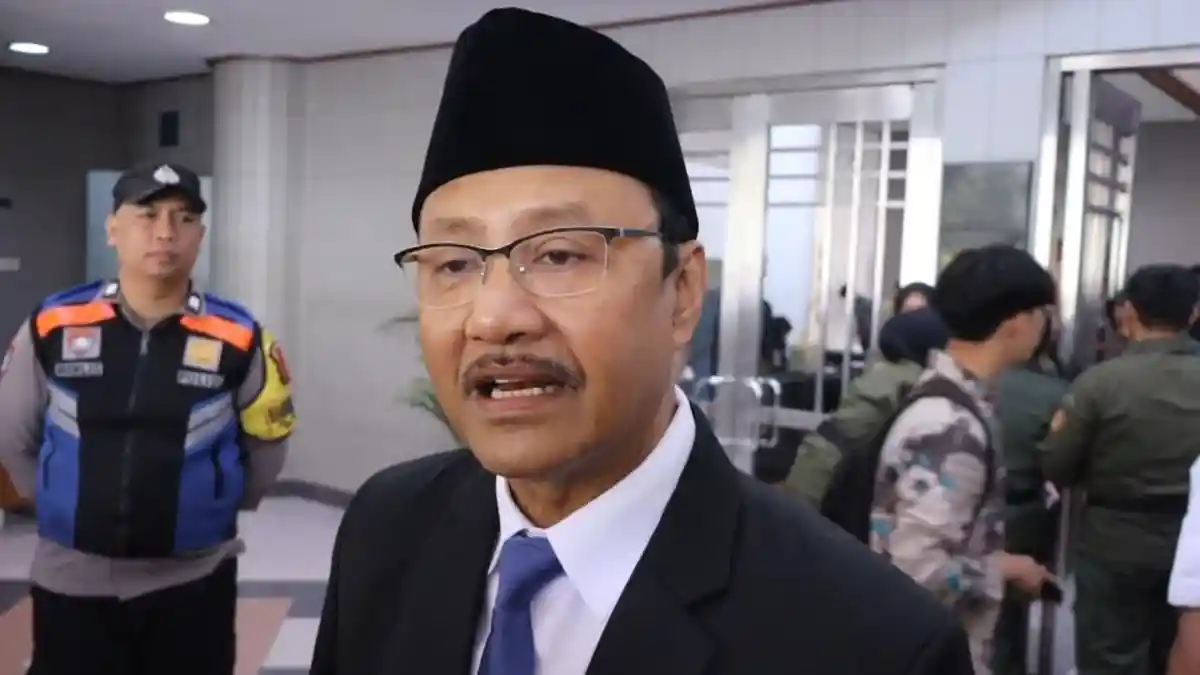 Menteri Sosial Saifullah Yusuf saat menjelaskan pengerahan Agen Perlinsos di Kota Bandung