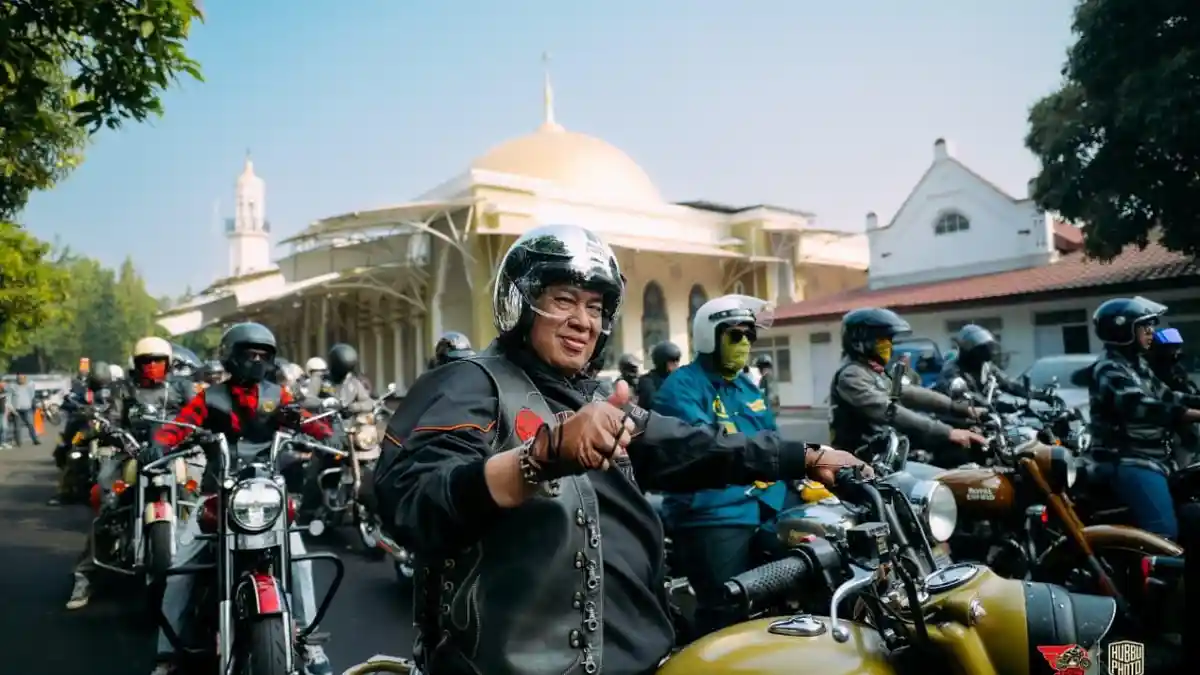 Ratusan riders Jamboree Royal Enfield 2026 berkumpul di Laswi Heritage Bandung