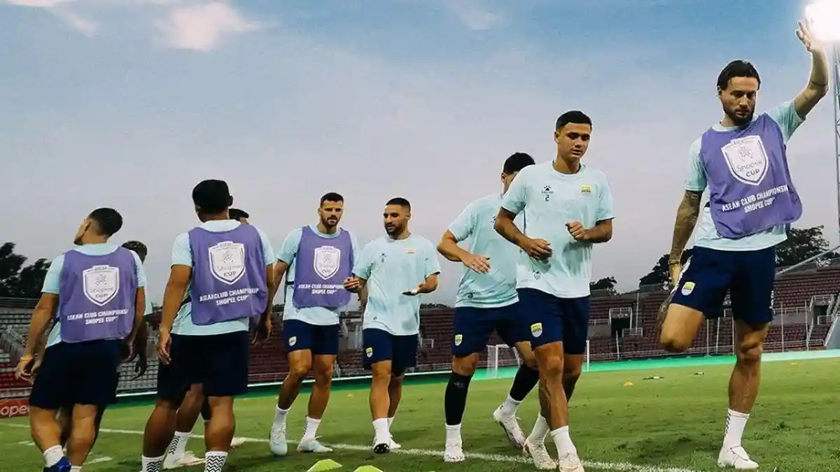 Selebrasi pemain Persib Bandung usai mencetak gol ke gawang Port FC di ajang ACC 2026