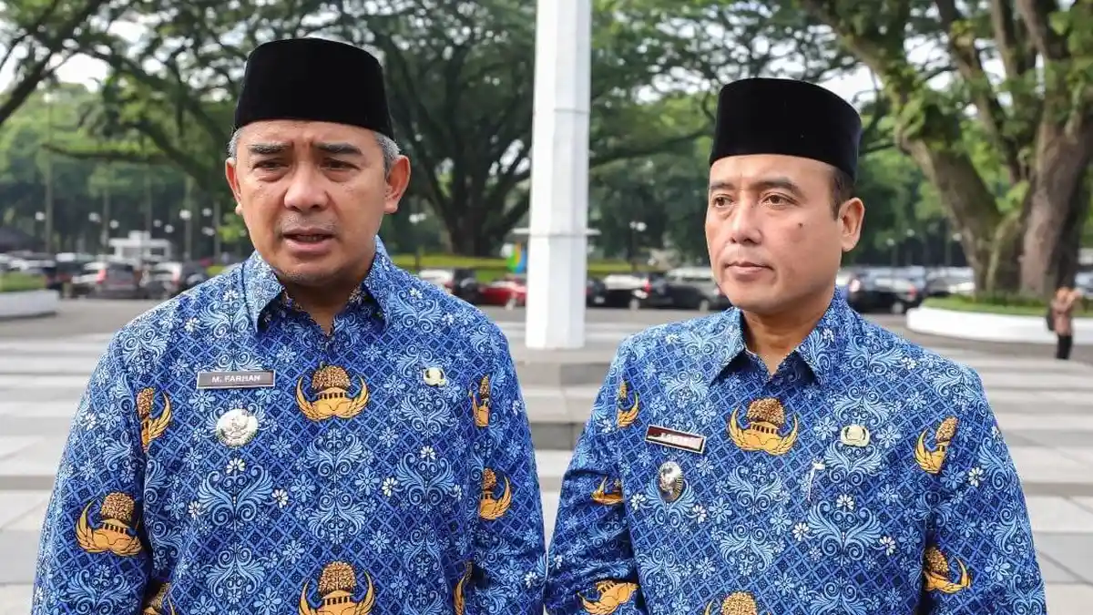 Suasana kawasan perkotaan Kota Bandung di usia ke-216 tahun yang diwarnai berbagai tantangan tata kota