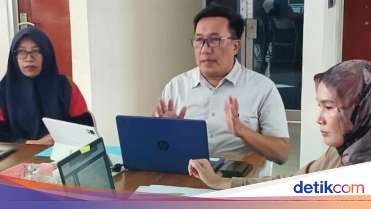 Suasana persiapan Pilkades serentak di Kabupaten Karawang