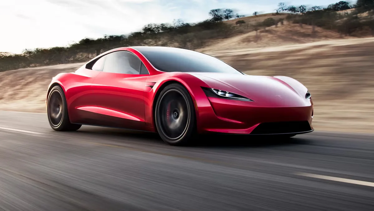 Tampilan mobil listrik Tesla Roadster generasi terbaru yang bersiap meluncur