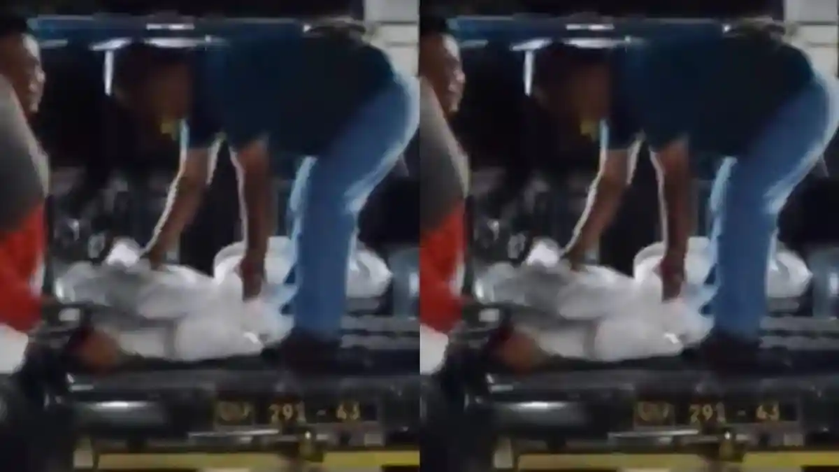 Tumpukan karung beras bansos di rumah pengepul di Cirebon